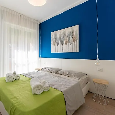 Fenice Spettacolare Sul Mare